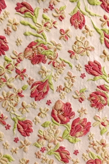 Silk Blend Cloqué with Flowers0