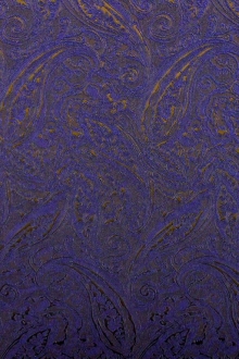 Lightweight Stretch Cloqué0