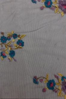 Embroidered Illusion0