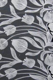 Embroidered Illusion0