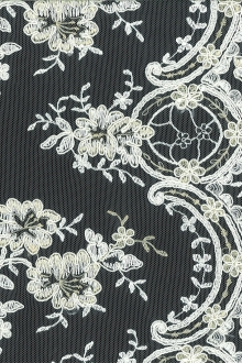 Embroidered Illusion0