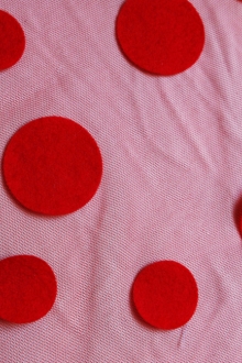 Flocked Dots on Illusion0