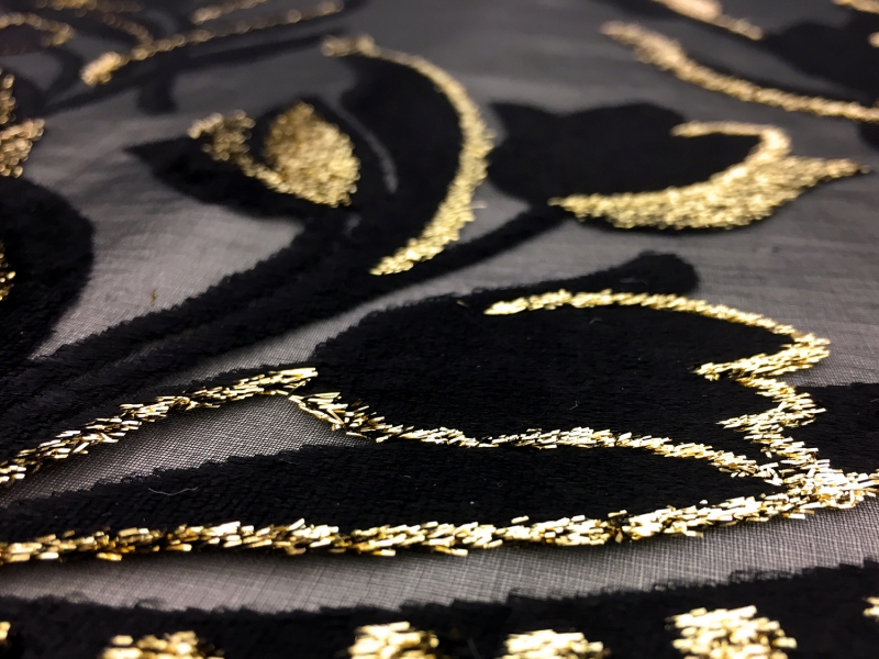 Silk Lurex Panné Burnout Velvet with Border Pattern2