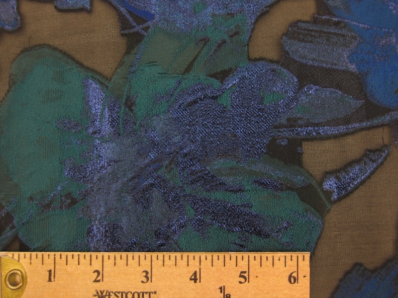 Silk Blend Metallic Fil Coupe1