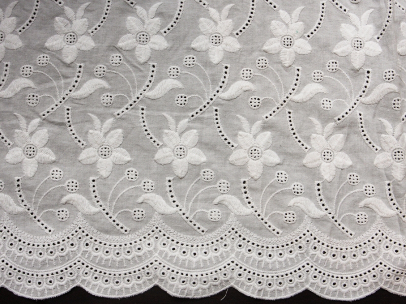 Cotton Eyelet in Off White1