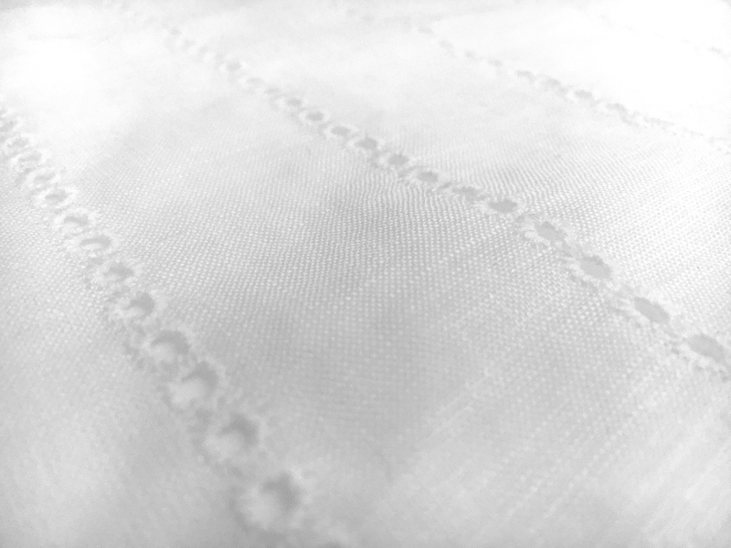 Linen Hankerchief Eyelet in White 1