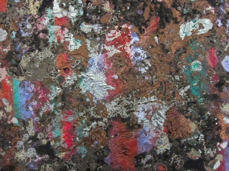 Fused Silk Blend Metallic Cloqué0