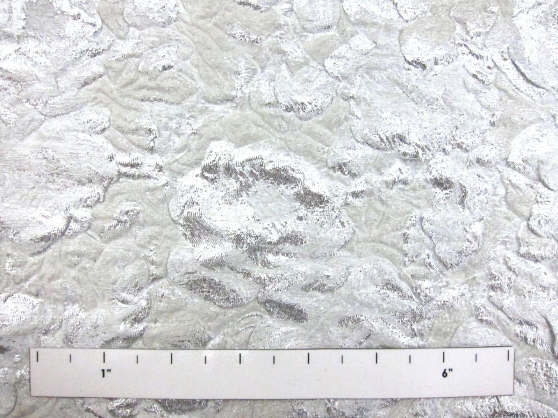 Silk Blend Metallic Cloqué1