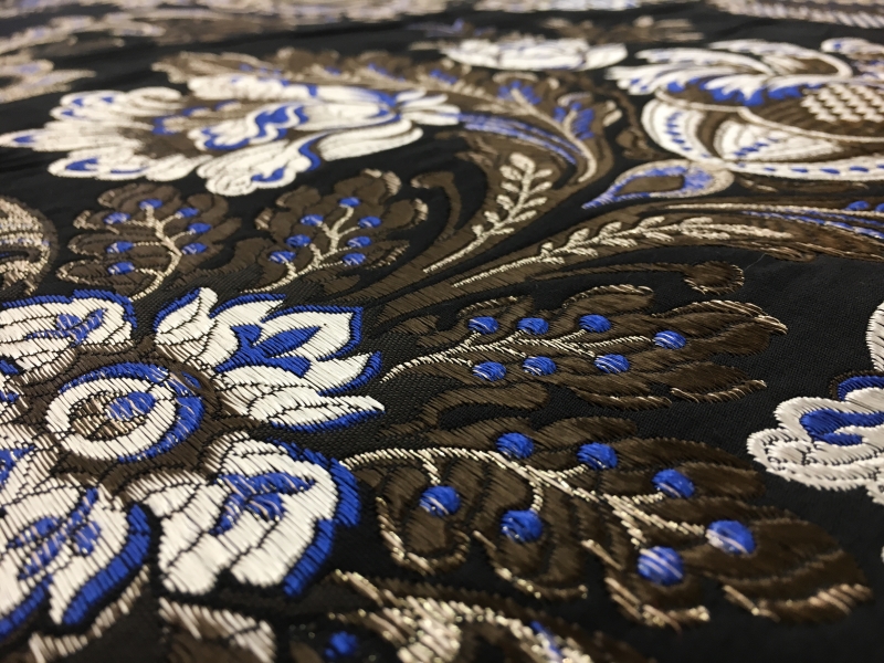 Italian Heavy Metallic Brocade with Regal Motifs2