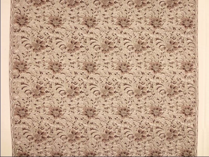 Metallic Chantilly Lace3