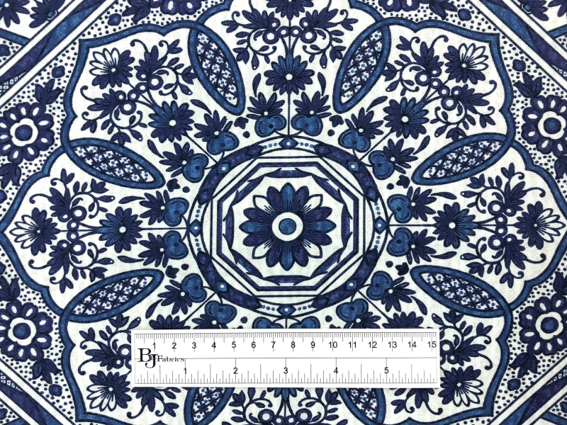 Lightweight Cotton Canvas Arabesque Print3