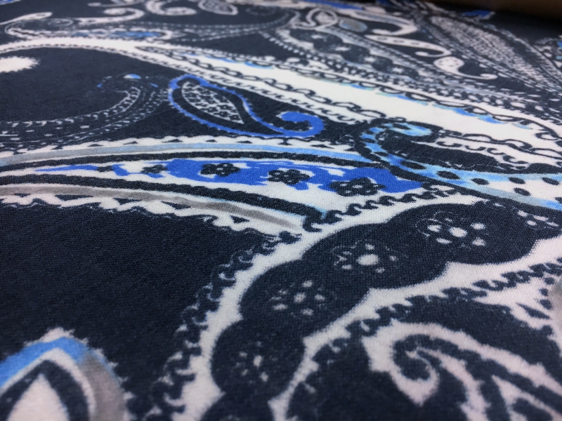 Italian Wool Challis With Over Sized Paisley Print3