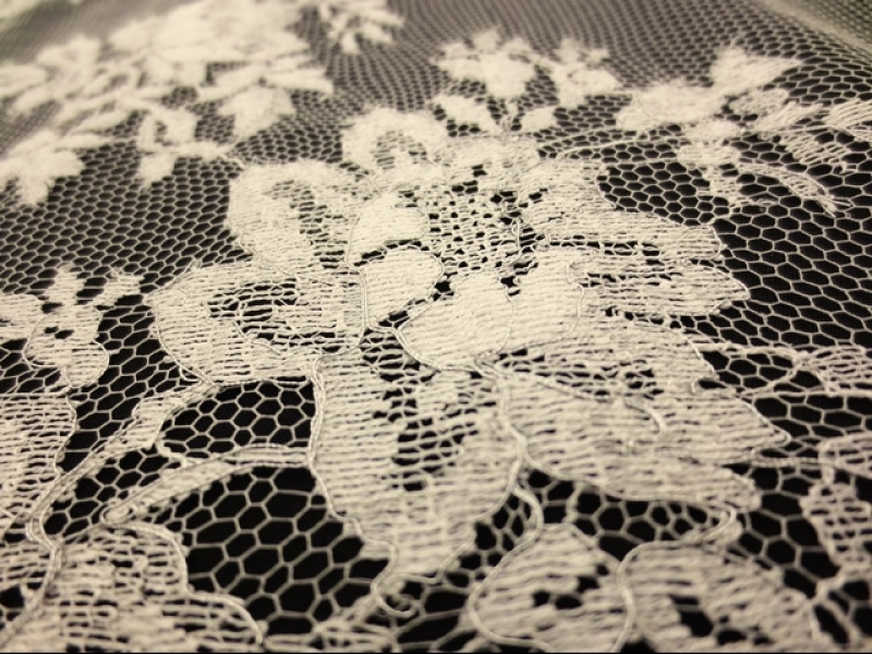 Metallic Chantilly Lace2