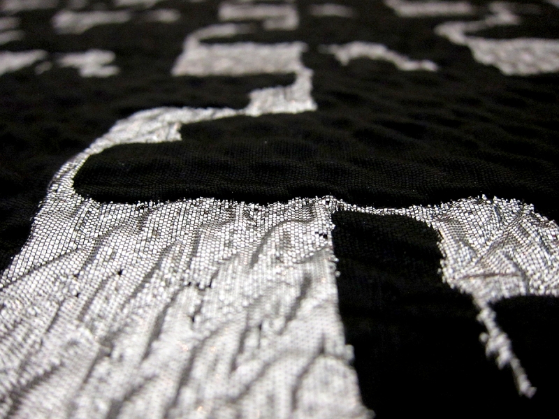 Houndstooth Lamé Cloqué1