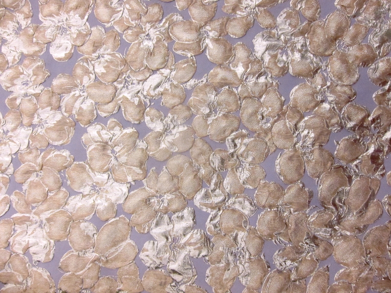 Metallic Silk Blend Cloqué0