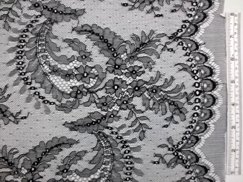 Chantilly Lace0