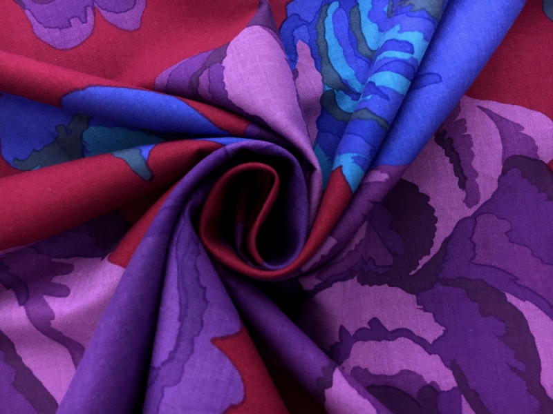 Cotton Broadcloth Print With Large Floral Pattern2