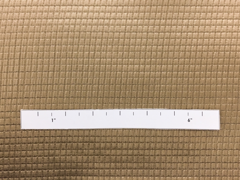 Matelassé with a Grid Pattern1