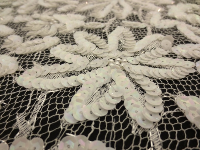 Beaded Metallic Chantilly Lace2