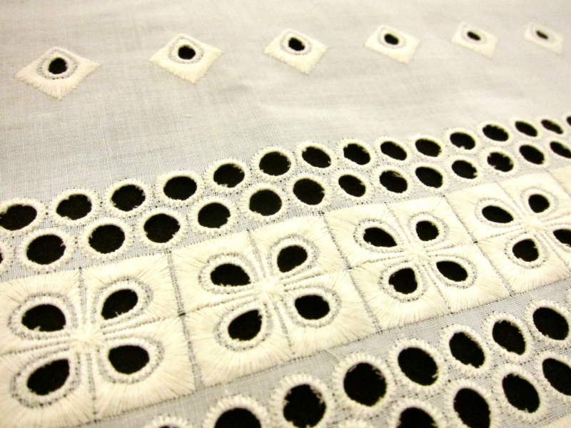 Cotton Eyelet in Ecru2