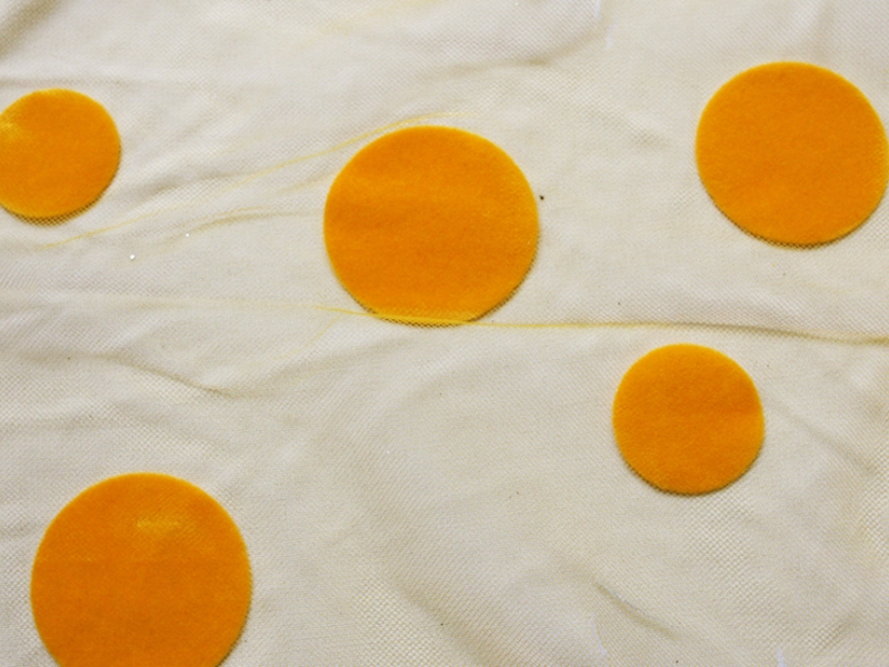 Flocked Dots on Illusion0