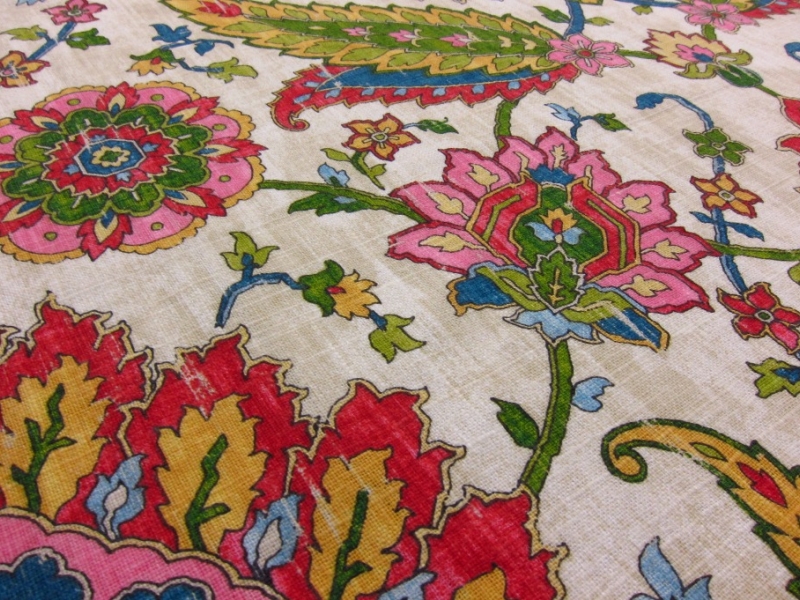 Linen Upholstery Paisley Print2