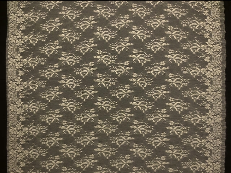 Metallic Chantilly Lace3