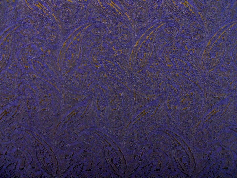 Lightweight Stretch Cloqué0