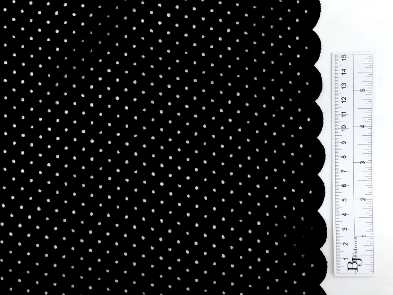 Cotton Eyelet with Scalloped Edge in Black2