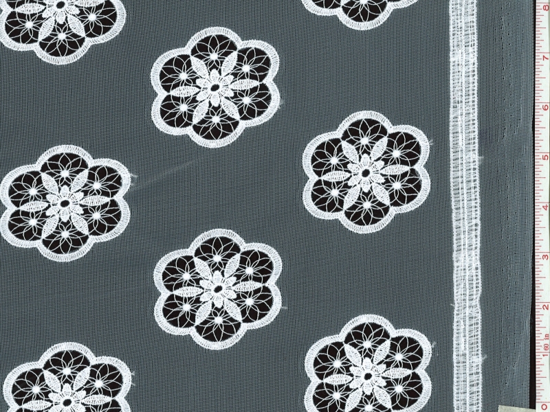 EMBROIDERED ILLUSION0