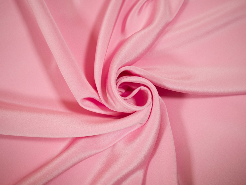 silk 4 ply crepe in pink - draped