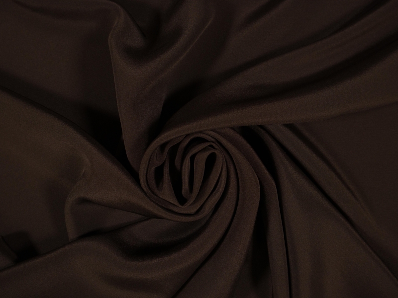 4-ply silk crepe in Bark draped