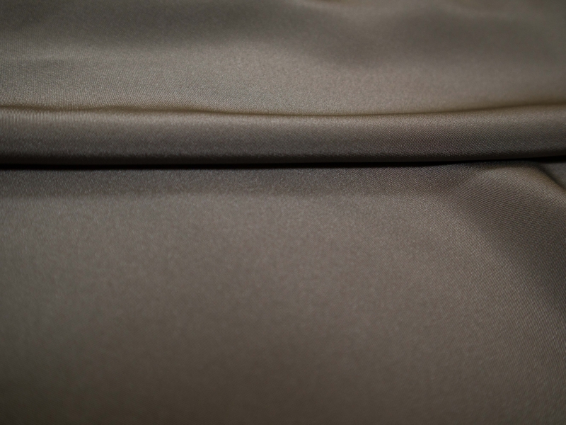 silk 4 ply crepe in metal- flat