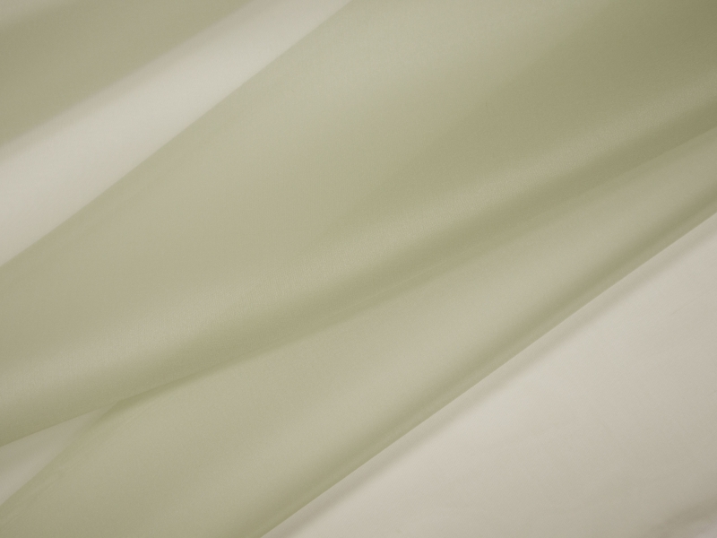 Solid organza in sgae folded