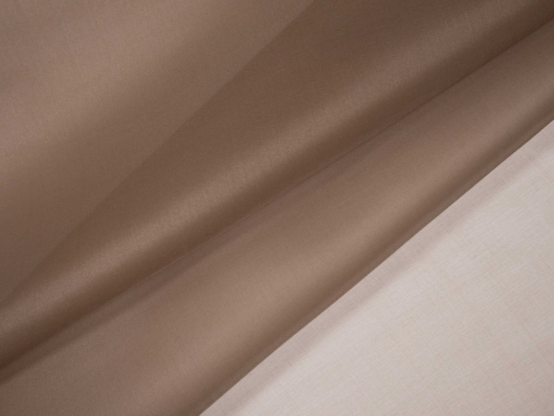 Solid organza in Sable folded