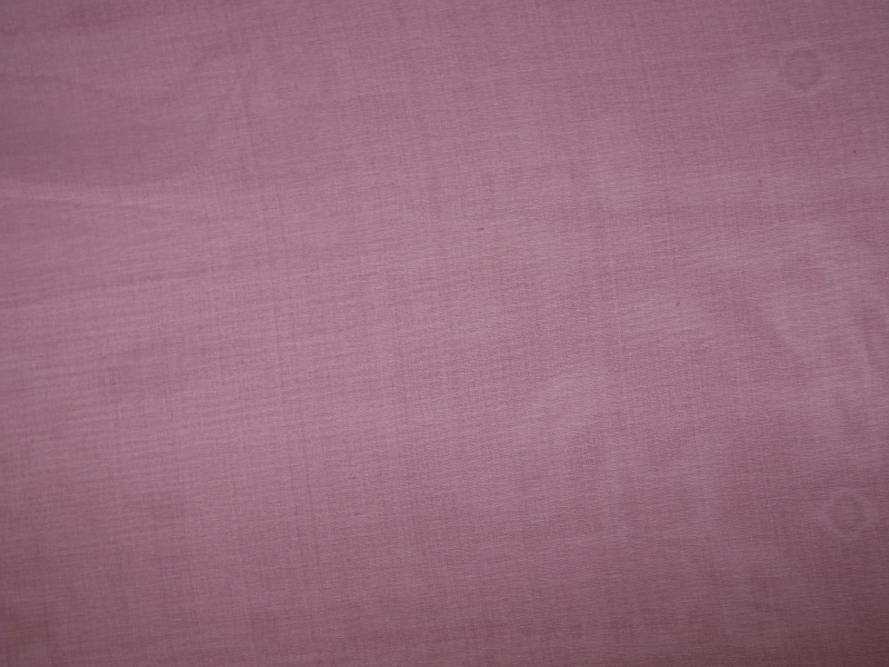 Silk organza in eggplant flat