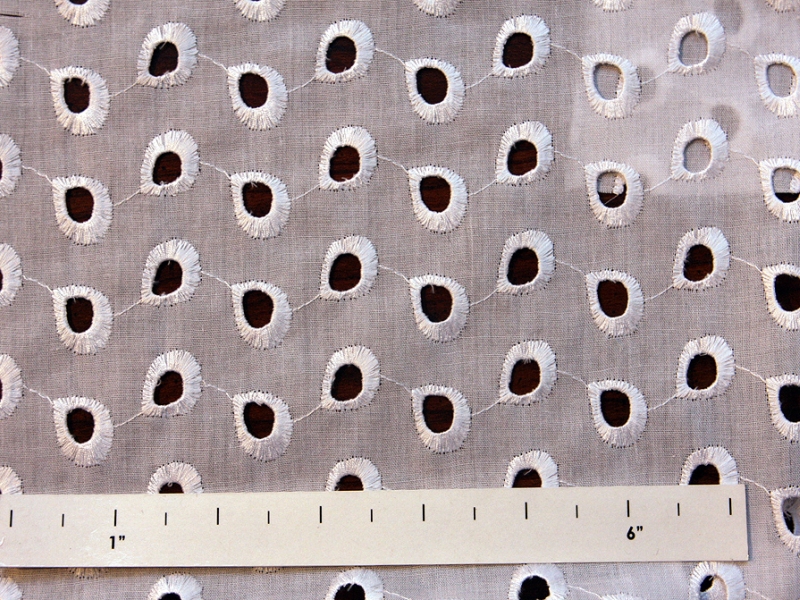 Cotton Eyelet in White0