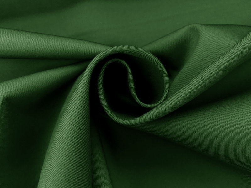 Combed Cotton Fineline Twill in Pesto1