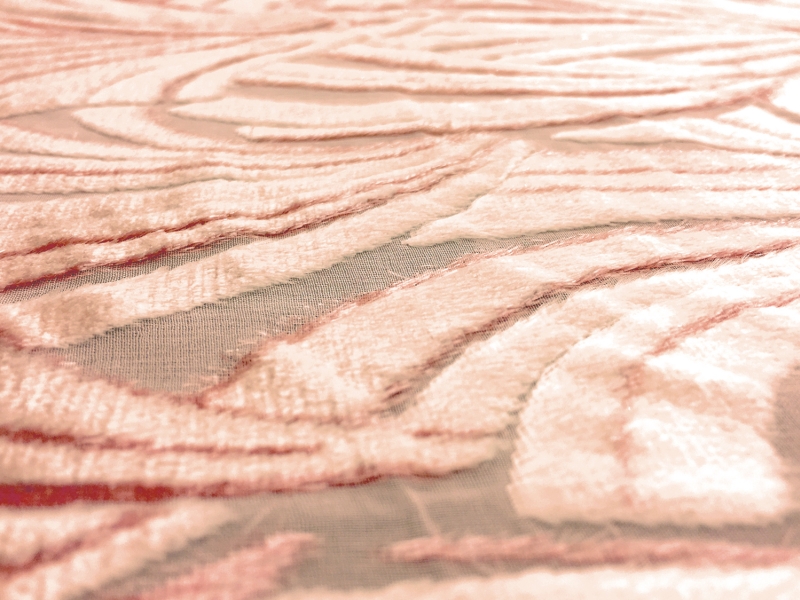 Silk Lurex Burnount Velvet with Art Deco Pattern2