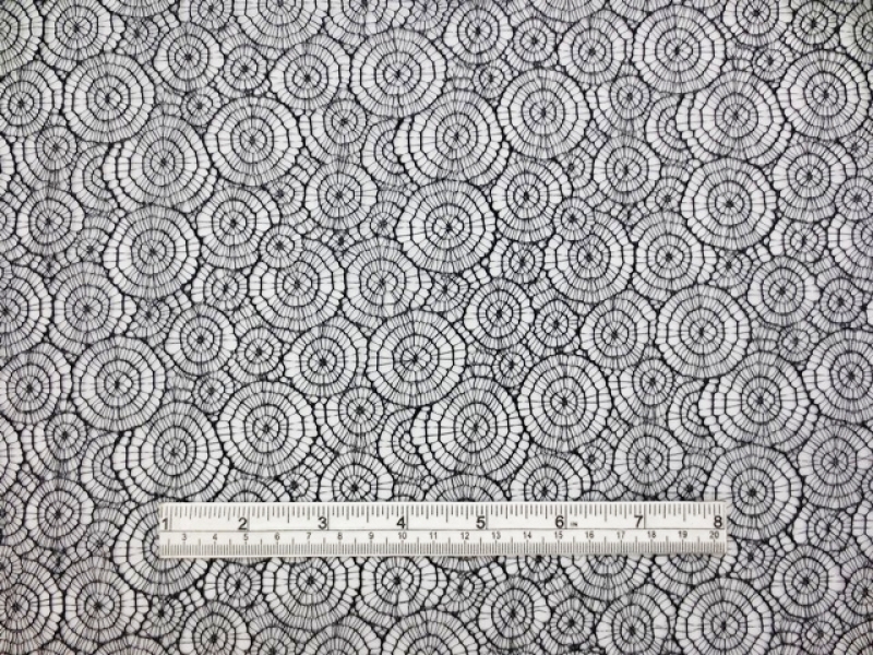 Lurex Chantilly Lace1