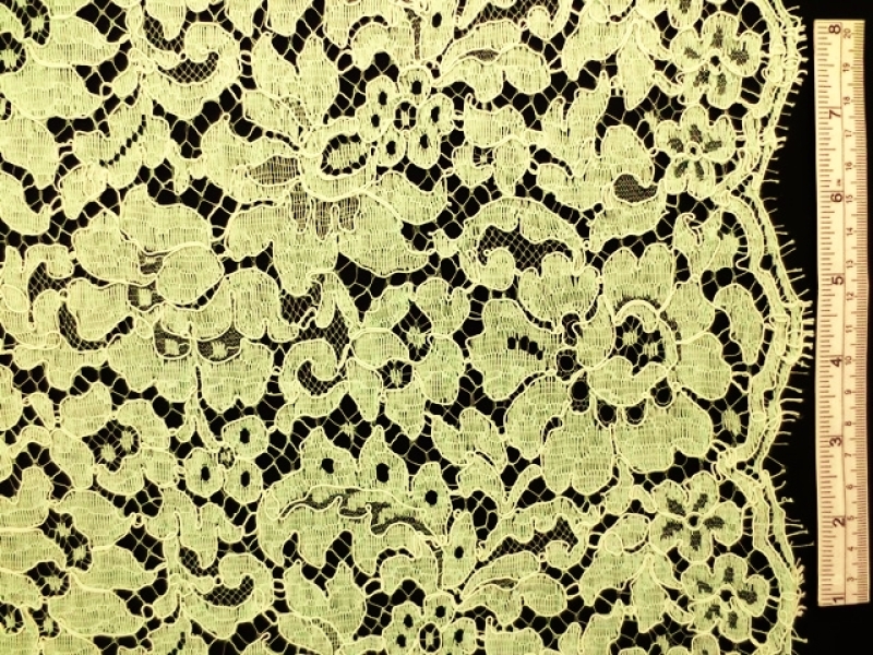 Corded Chantilly Lace0