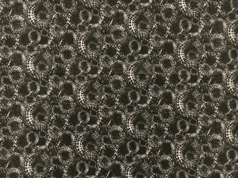 Cotton Broadcloth Print With Spiderwebs Motif0