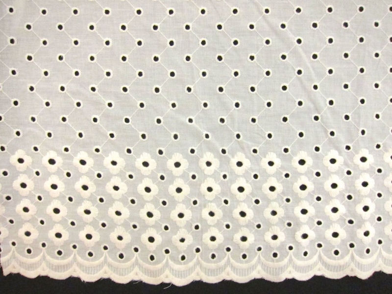 Cotton Eyelet in Ivory0