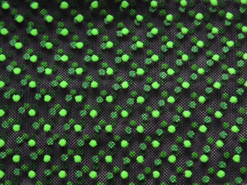 Flocked Dots on Illusion2