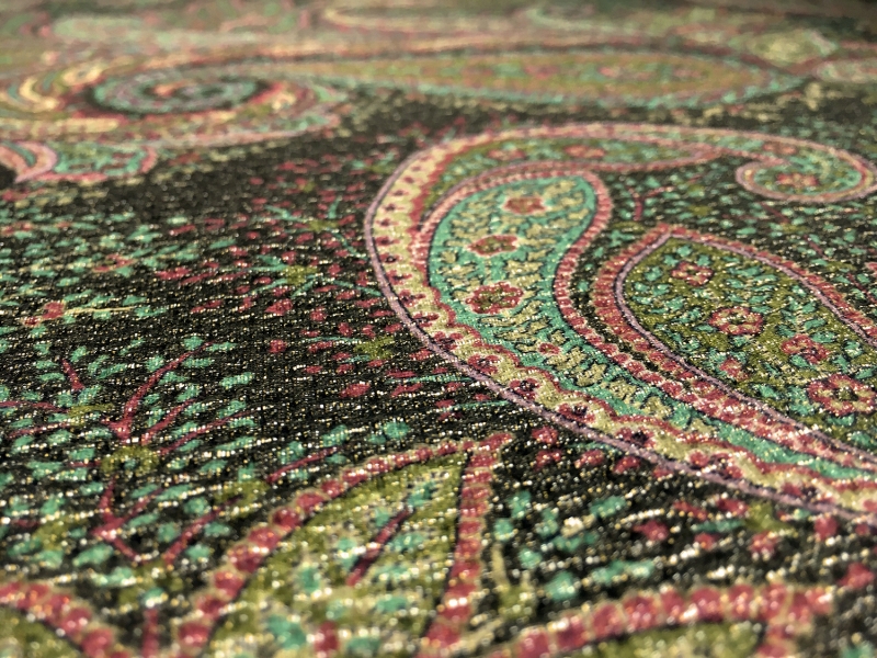 Silk and Wool Blend Metallic Crepe with Paisley Patterns2