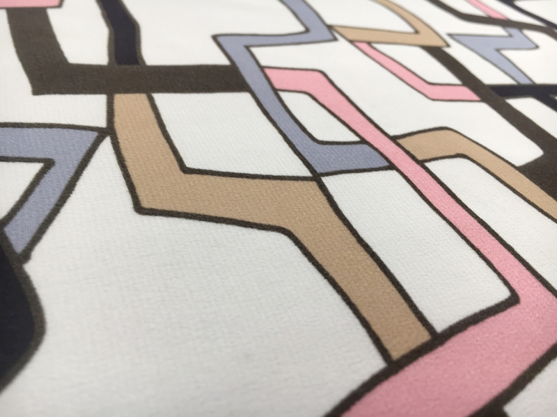 Printed Silk Crepe de Chine with Geometric Chains2