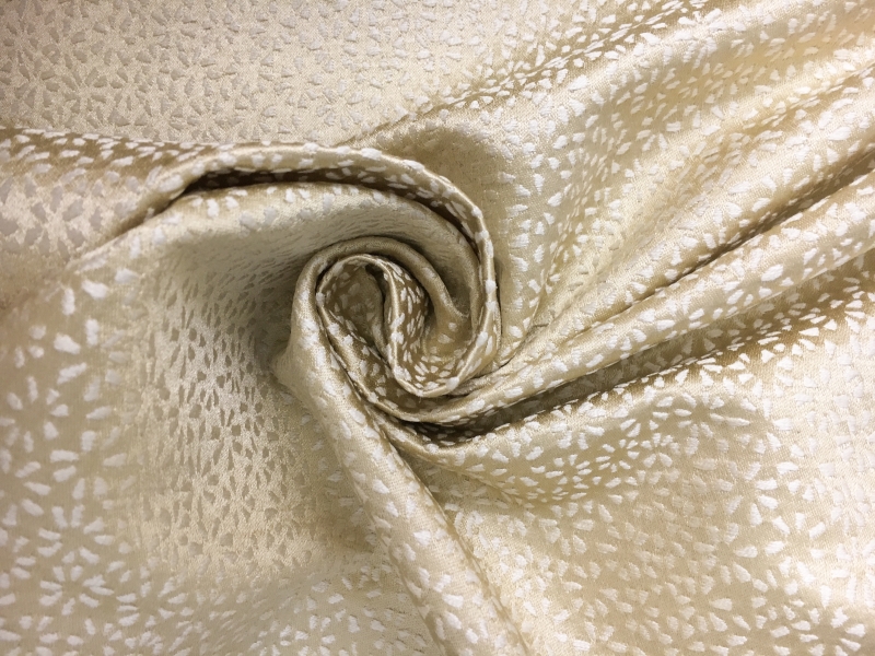 Champagne Silk Brocade 0