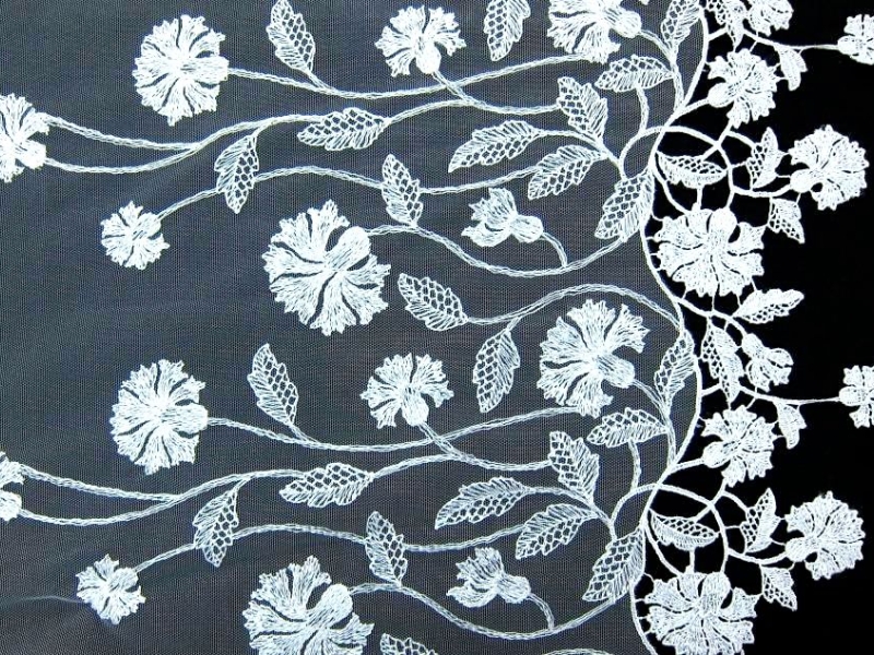 Embroidered Illusion0