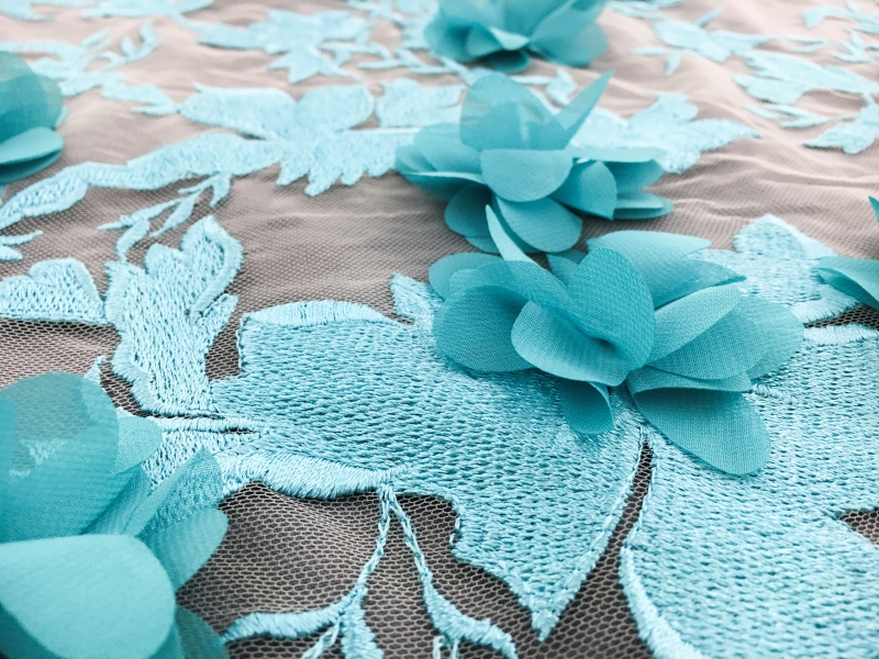 Degradé Embroidery and Flower Appliqués on Tulle2