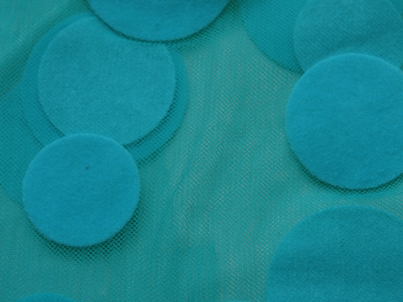 Flocked Dots on Illusion2